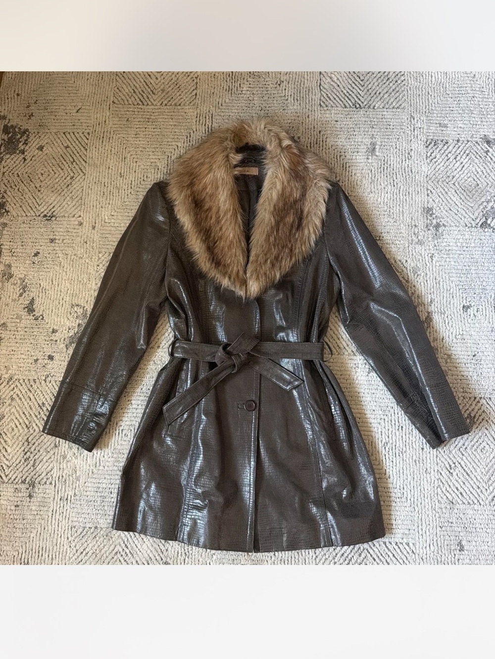 Y2K Vintage 100% leather snake skin belted trench coat brand is I.e